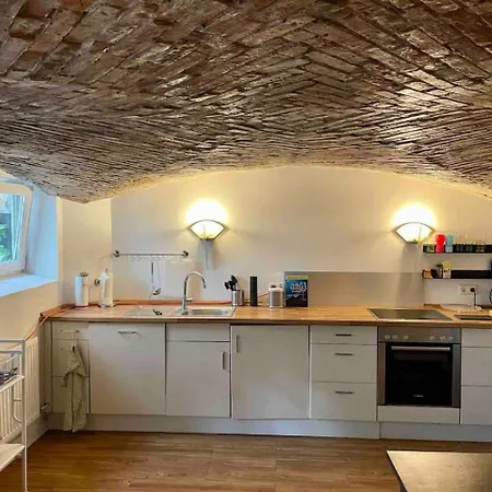 90Sqm Unique Living Near The Alster Apartment